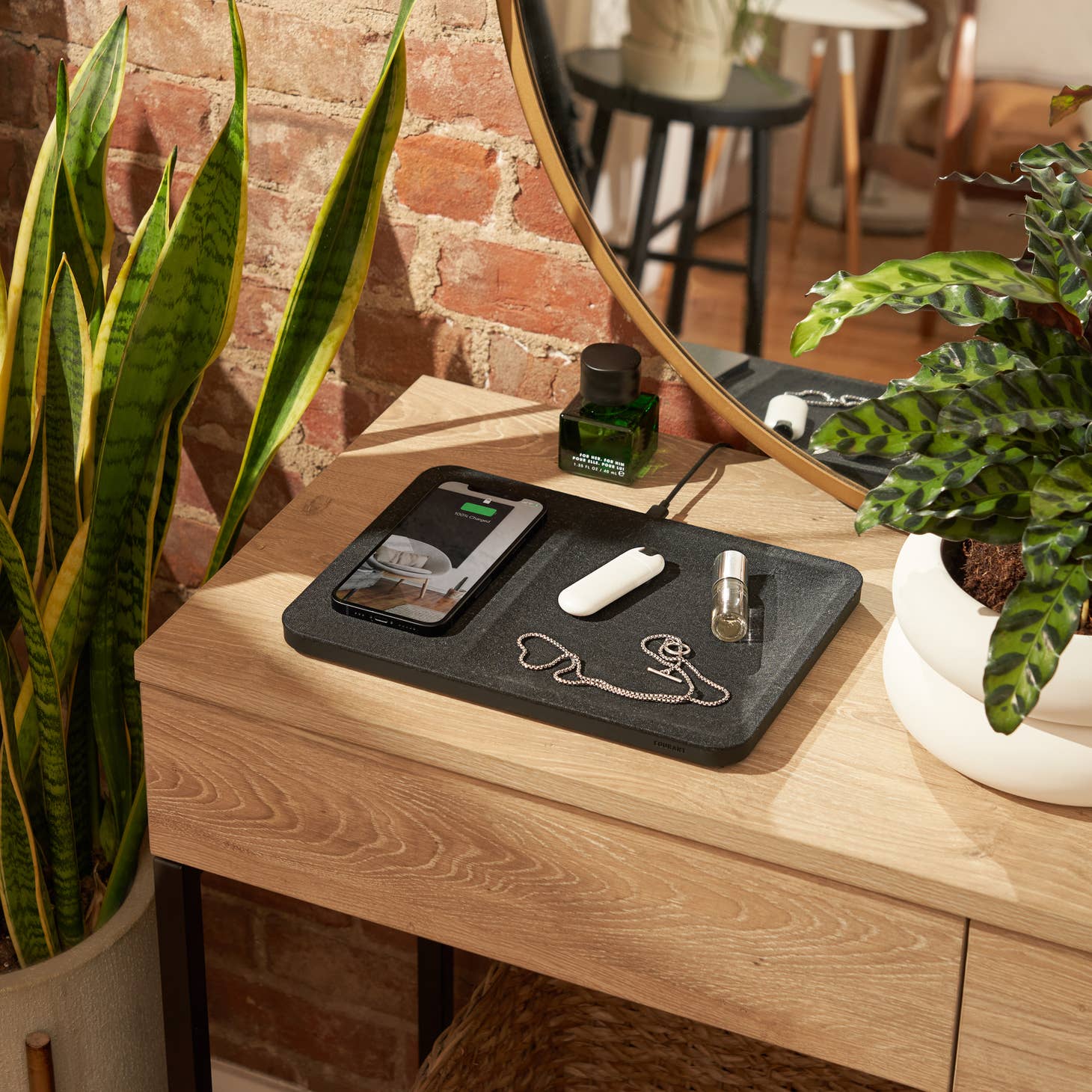 Catch:3 - Essentials Linen Wireless Charger with Valet Tray